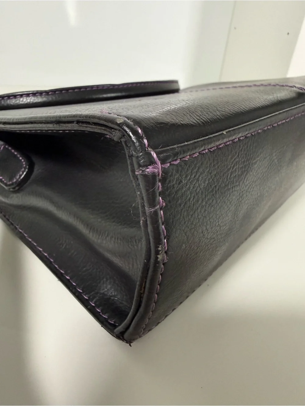 Vintage Esprit Black Top Handle Crossbody Purse with Purple Contrast Stitching